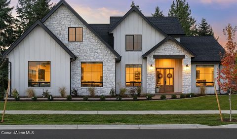 Photo of 2114 Boyles Ave, Hayden, ID 83835 (MLS # 25-11301)