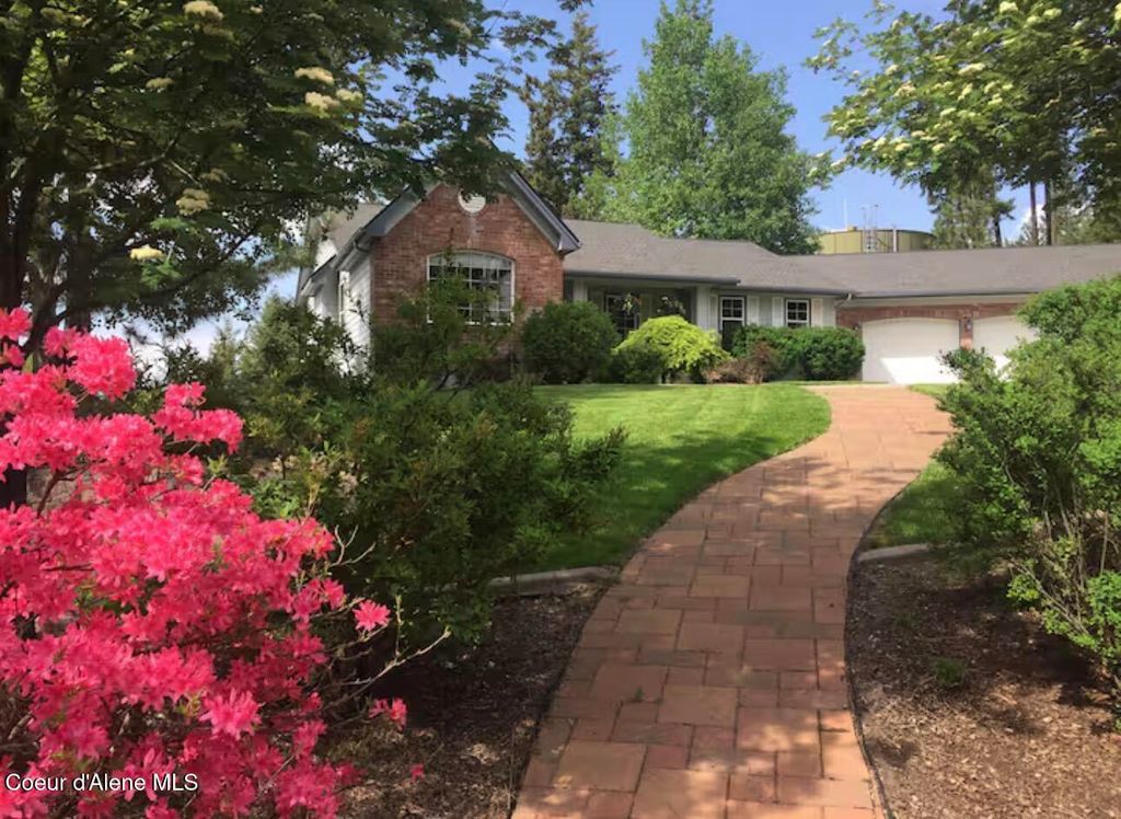 Photo of 3753 SKY HARBOR Harbor, Coeur dAlene, ID 83814 (MLS # 26-2001)