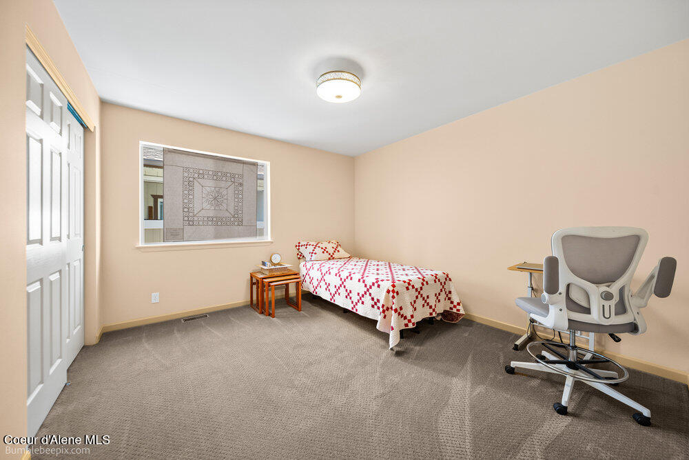 Post Falls, Idaho 83854, United States, 3 Bedrooms Bedrooms, ,2 BathroomsBathrooms,Residential,Pending,191615