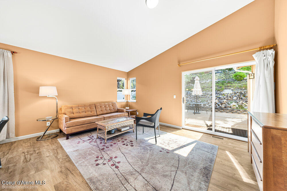 Post Falls, Idaho 83854, United States, 3 Bedrooms Bedrooms, ,2 BathroomsBathrooms,Residential,Pending,191615