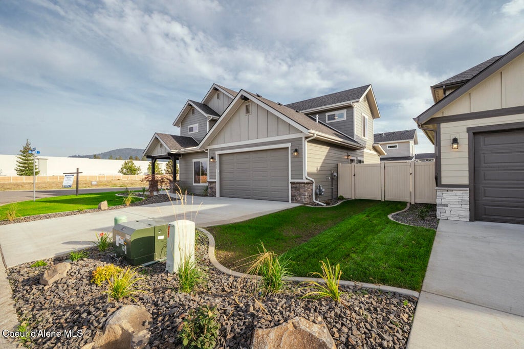 Photo of 8517 Avalanche LN, Hayden, ID 83835 (MLS # 26-5886)