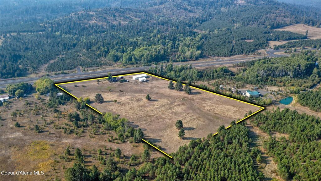 Photo of 19852 Highway 95, Coeur dAlene, ID 83814 (MLS # 25-9853)