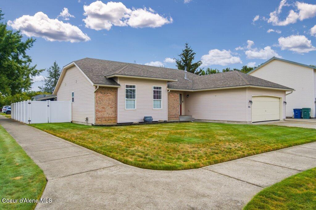 Photo of 1014 Frank CT, Post Falls, ID 83854 (MLS # 26-9157)