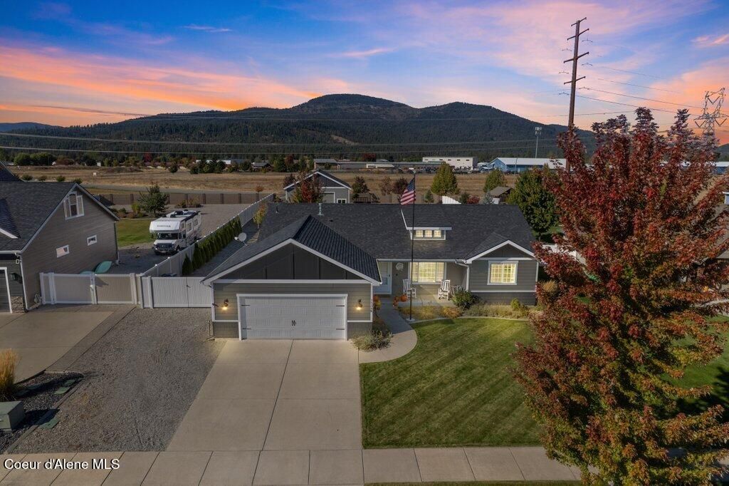 Photo of 15344 Pristine Cir, Rathdrum, ID 83858 (MLS # 25-10193)