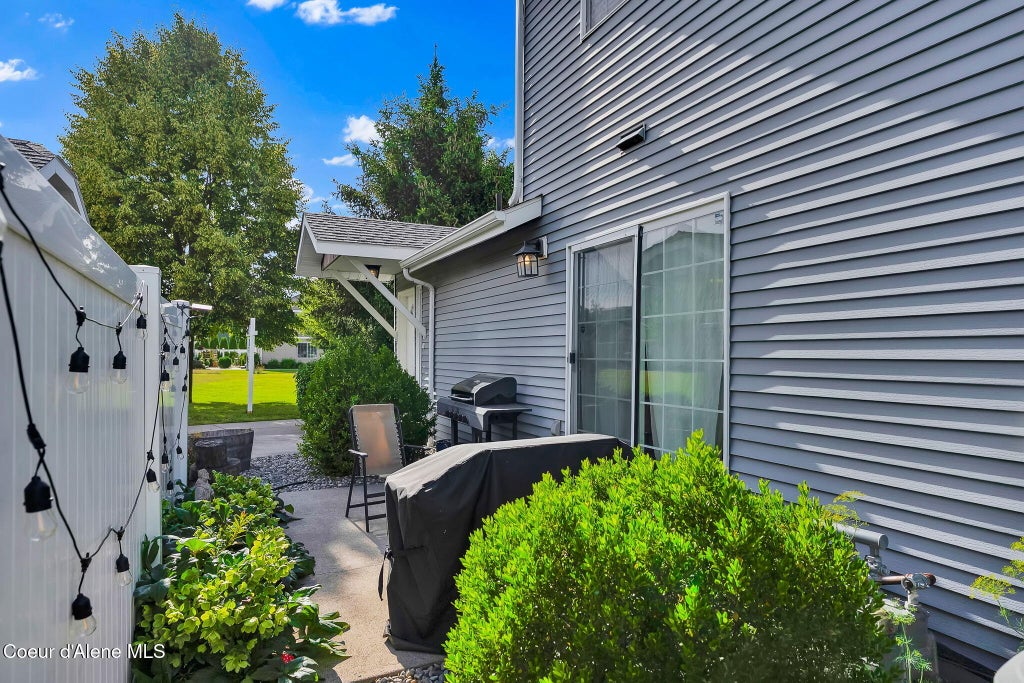Photo of 1317 FORSYTHIA Cir, Post Falls, ID 83854 (MLS # 26-6925)