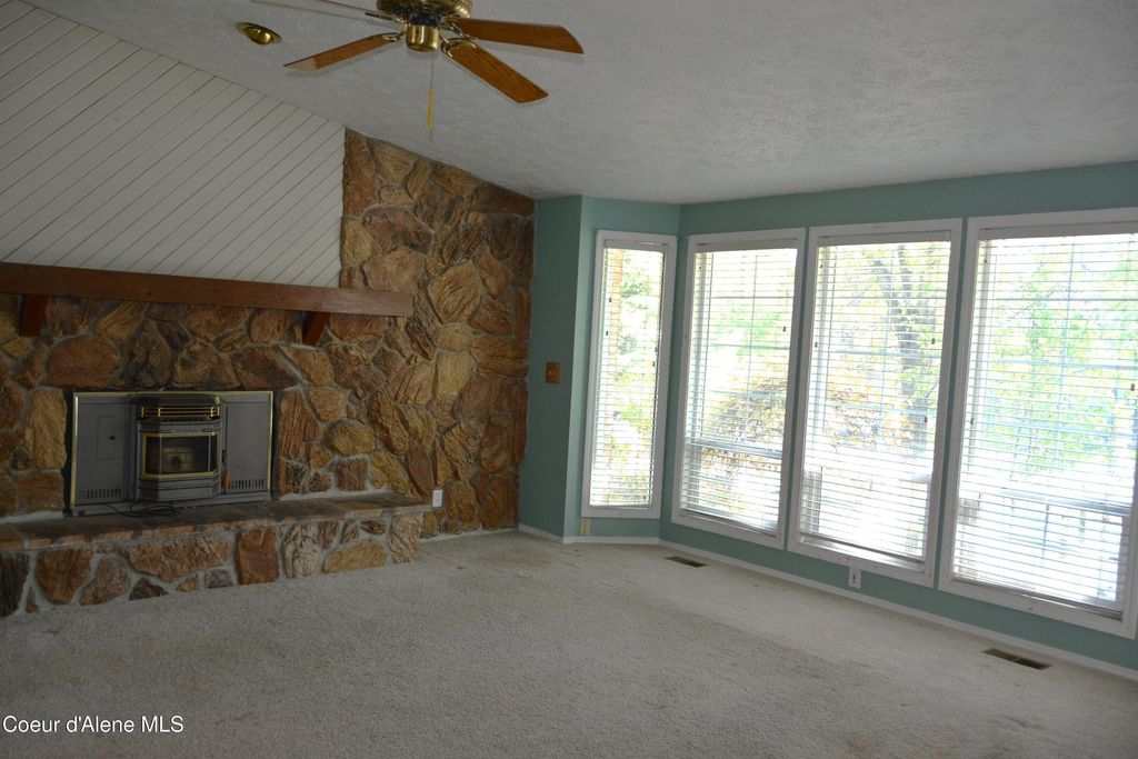 Photo of 2103 Canyon DR, Coeur dAlene, ID 83815 (MLS # 26-4429)