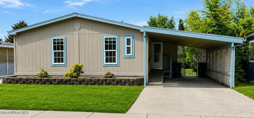 Photo of 1759 Westminster AVE, Coeur dAlene, ID 83815 (MLS # 26-6662)