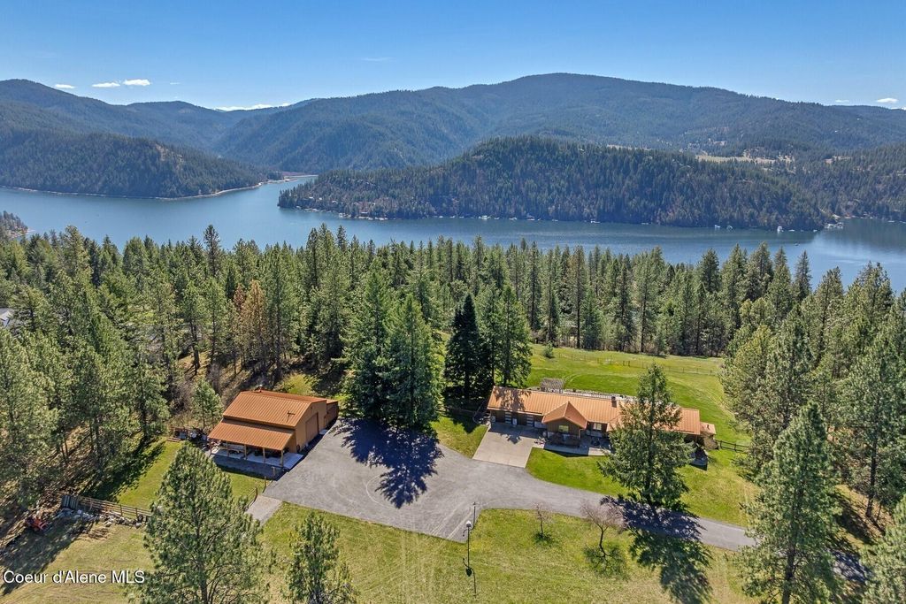 Photo of 6502 Highview Dr, Coeur dAlene, ID 83814 (MLS # 26-3252)