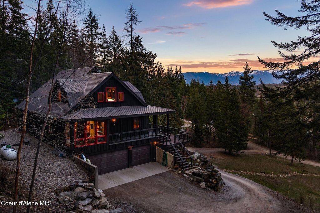 Photo of 867 Midas Drive Drive, Sagle, ID 83860 (MLS # 26-3202)