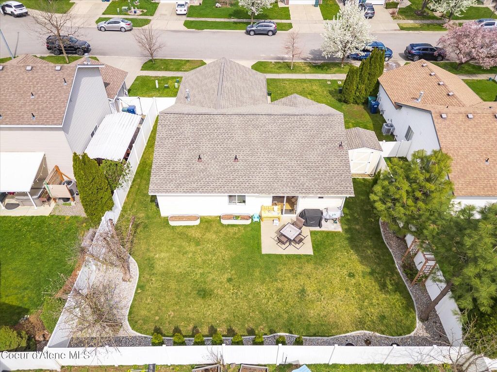Photo of 1456 Bering Dr, Coeur dAlene, ID 83815 (MLS # 26-4274)