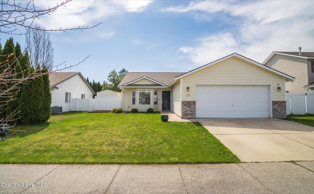 Photo of 1456 Bering Dr, Coeur dAlene, ID 83815 (MLS # 26-4274)