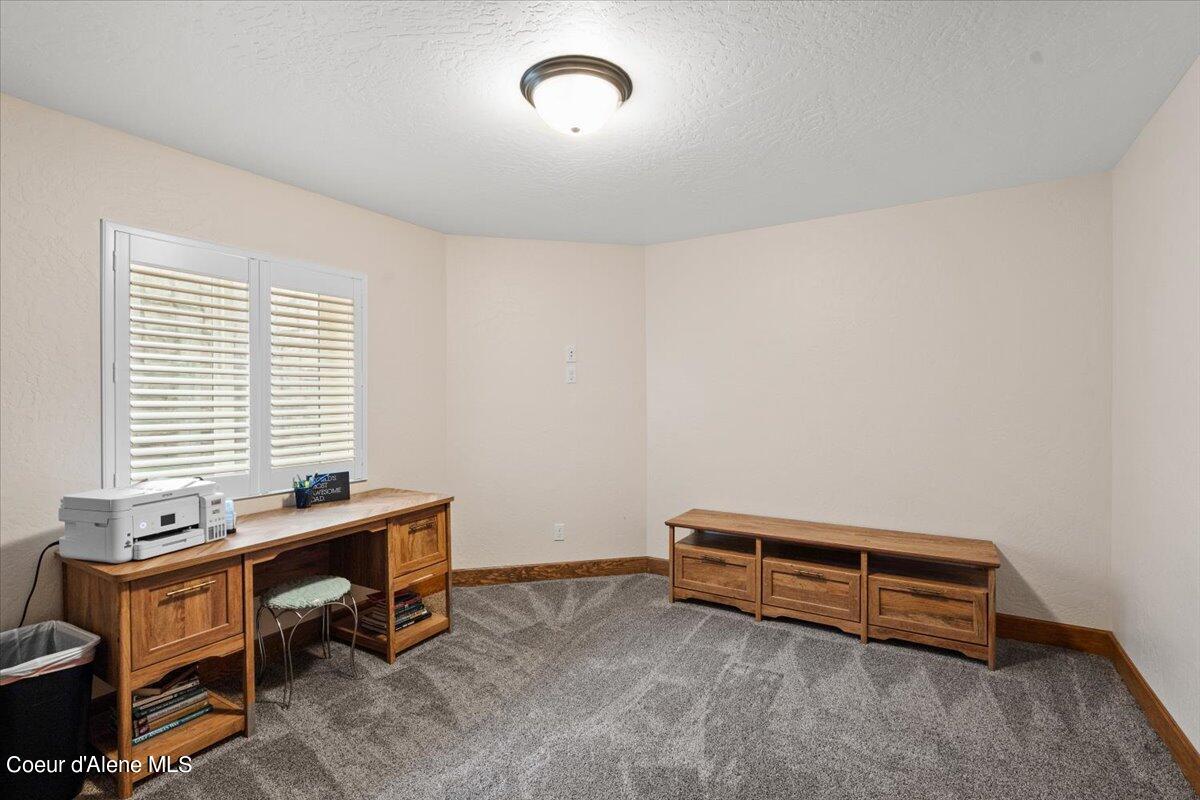 Rathdrum, Idaho 83858, United States, 4 Bedrooms Bedrooms, ,4 BathroomsBathrooms,Residential,Pending,50886