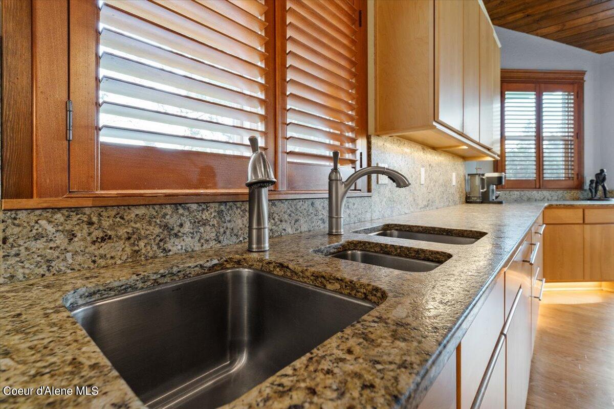 Rathdrum, Idaho 83858, United States, 4 Bedrooms Bedrooms, ,4 BathroomsBathrooms,Residential,Pending,50886