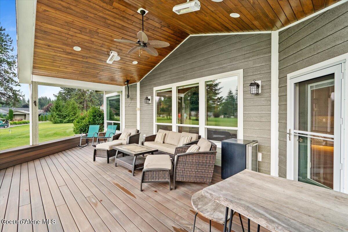 Rathdrum, Idaho 83858, United States, 4 Bedrooms Bedrooms, ,4 BathroomsBathrooms,Residential,Pending,50886