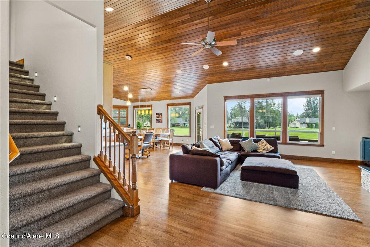 Rathdrum, Idaho 83858, United States, 4 Bedrooms Bedrooms, ,4 BathroomsBathrooms,Residential,Pending,50886