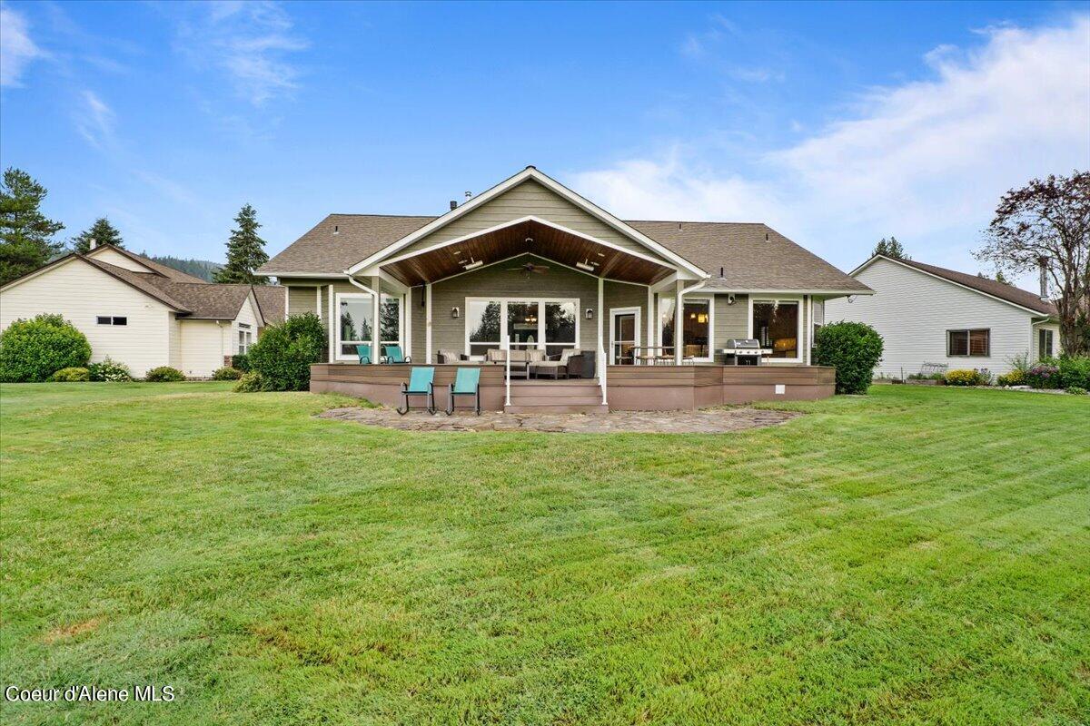 Rathdrum, Idaho 83858, United States, 4 Bedrooms Bedrooms, ,4 BathroomsBathrooms,Residential,Pending,50886