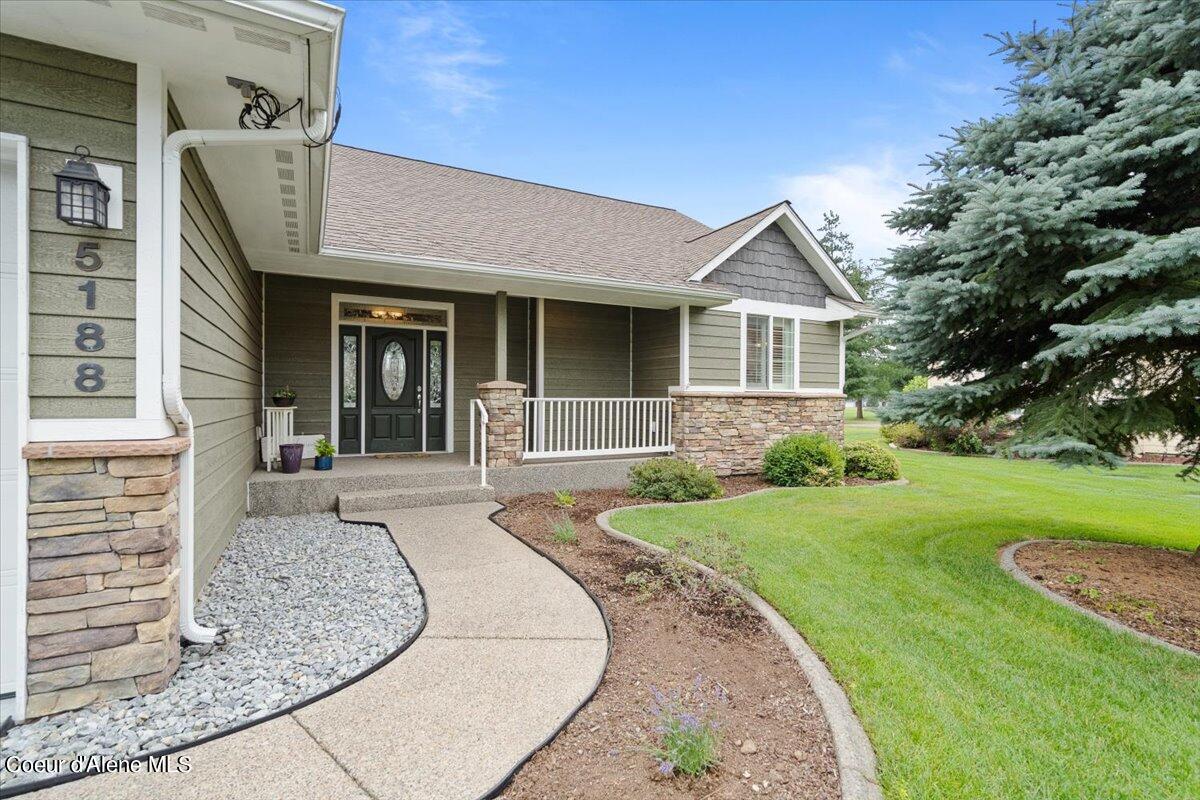 Rathdrum, Idaho 83858, United States, 4 Bedrooms Bedrooms, ,4 BathroomsBathrooms,Residential,Pending,50886