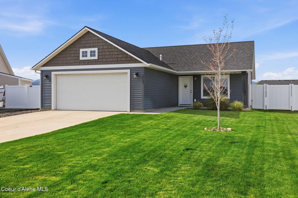 Photo of 12183 Gipper Loop, Rathdrum, ID 83858 (MLS # 26-4526)