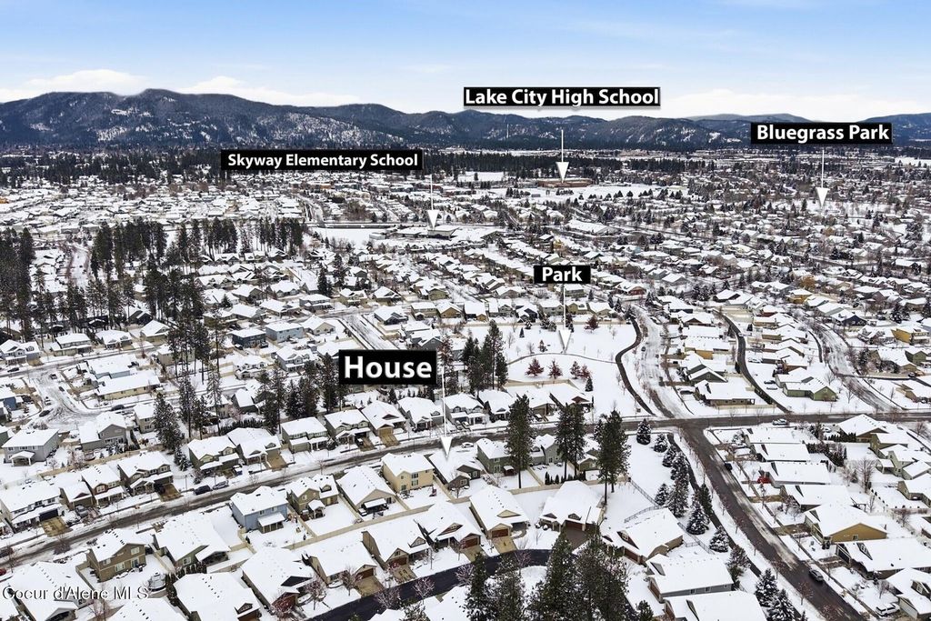 Photo of 6861 Cornwall St, Coeur dAlene, ID 83815 (MLS # 26-381)