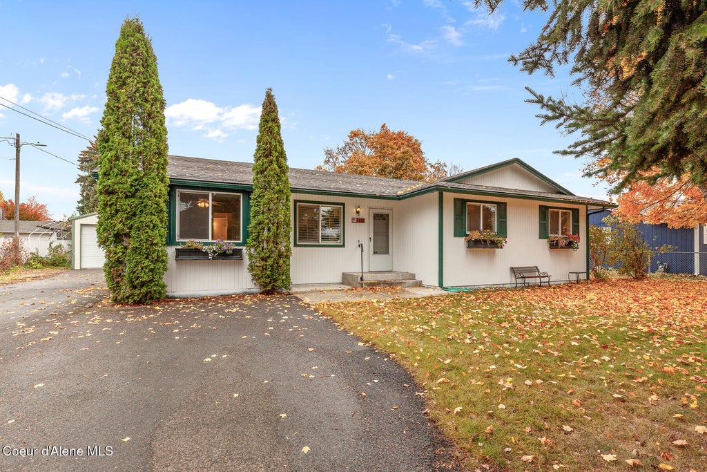 Photo of 1440 Syringa ST, Post Falls, ID 83854 (MLS # 26-10616)