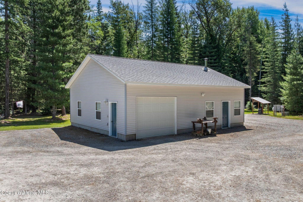 Photo of 249 Indigo Sky Rd, Sandpoint, ID 83864 (MLS # 26-9953)