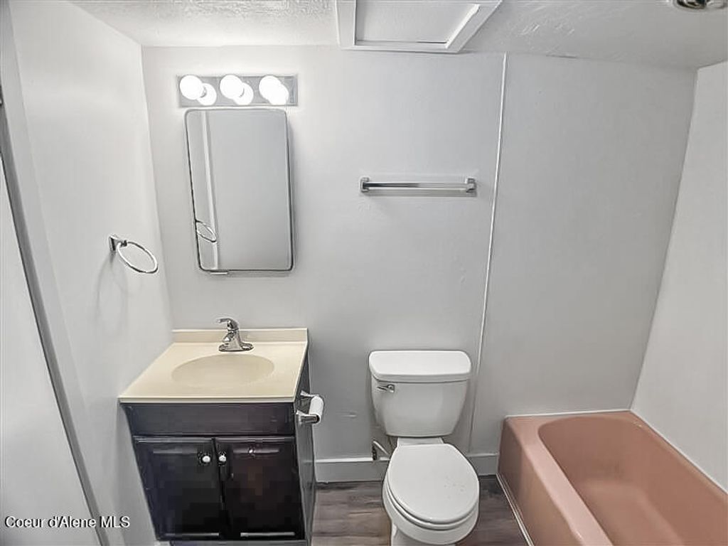 Photo of 1422 YOUNG Ave, Coeur dAlene, ID 83814 (MLS # 25-4332)