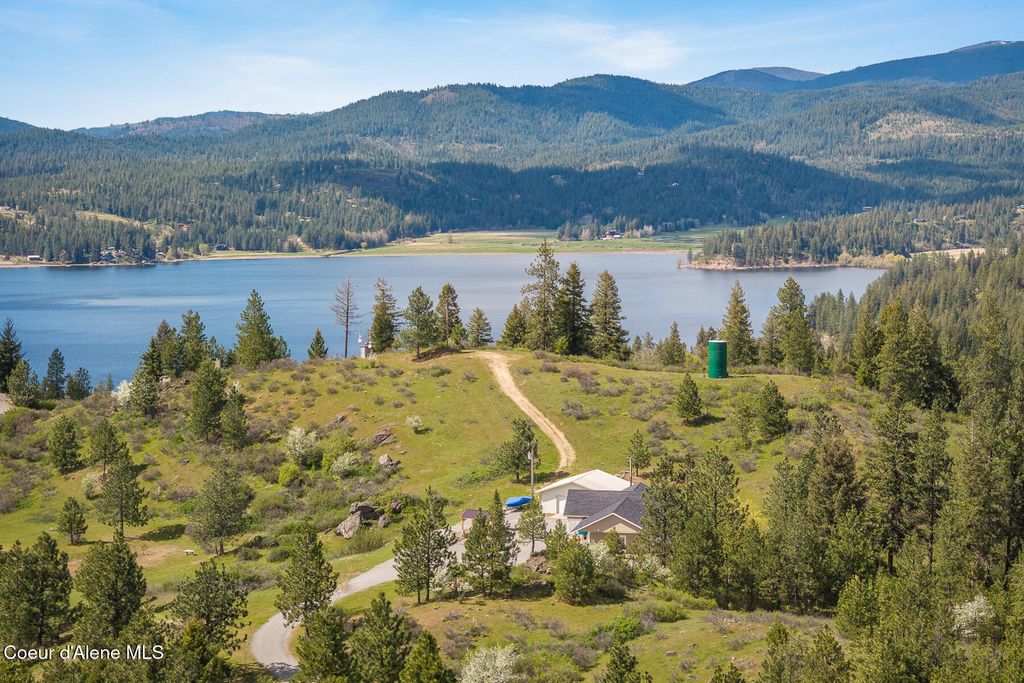 Photo of 10824 Payment Peak, Hauser, ID 83854 (MLS # 26-4031)