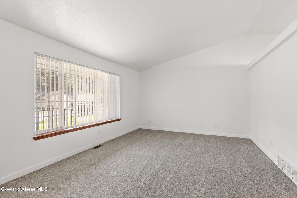 Photo of 370 Glenwood Dr, Post Falls, ID 83854 (MLS # 26-2940)