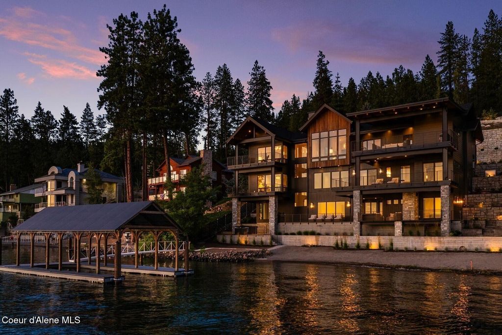 Photo of 3929 Appian Ct, Coeur dAlene, ID 83814 (MLS # 25-8523)