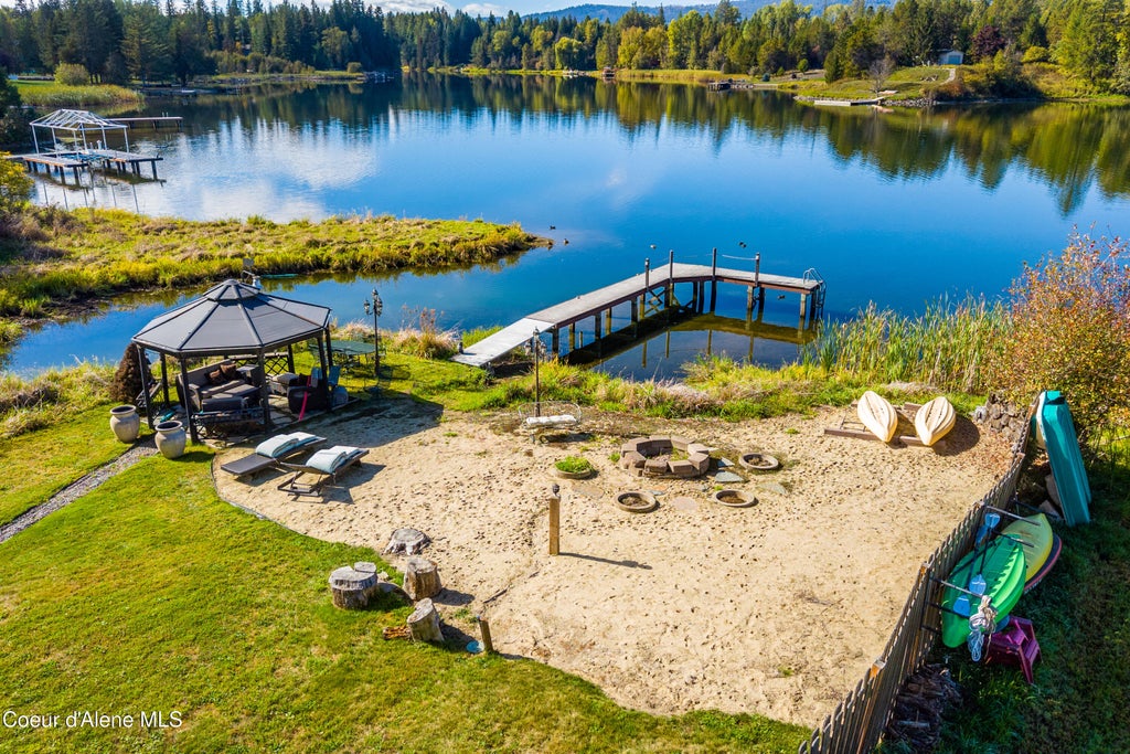 Photo of 617 Comeback Bay LN, Sagle, ID 83860 (MLS # 26-10400)