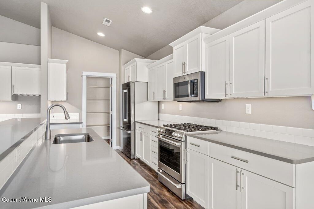 Photo of 13241 Loveland Way, Hayden, ID 83835 (MLS # 26-211)