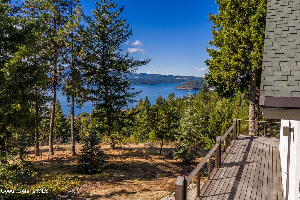 Photo of 2079 WHITETAIL CROSSING Crossing, Coeur dAlene, ID 83814 (MLS # 25-8463)