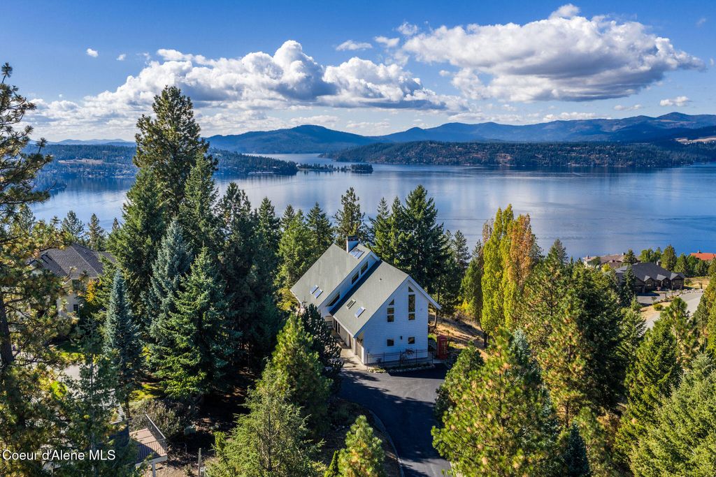 Photo of 2079 WHITETAIL CROSSING Crossing, Coeur dAlene, ID 83814 (MLS # 25-8463)