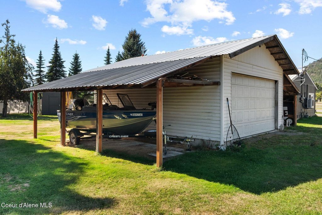 Photo of 4306 Boyer Rd, Sandpoint, ID 83864 (MLS # 25-10098)