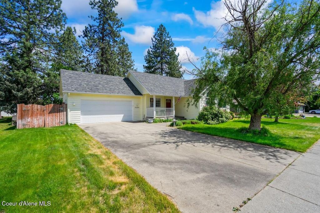 Photo of 15374 VERA ST, Rathdrum, ID 83858 (MLS # 26-5253)