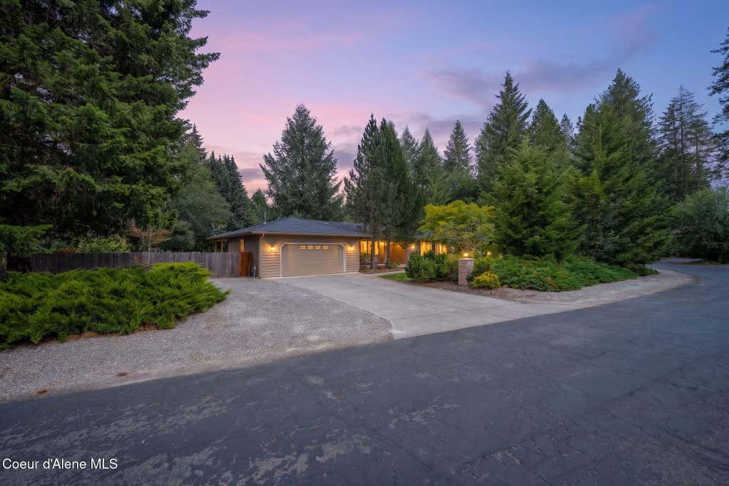 Photo of 9880 Circle DR, Hayden, ID 83835 (MLS # 26-8363)