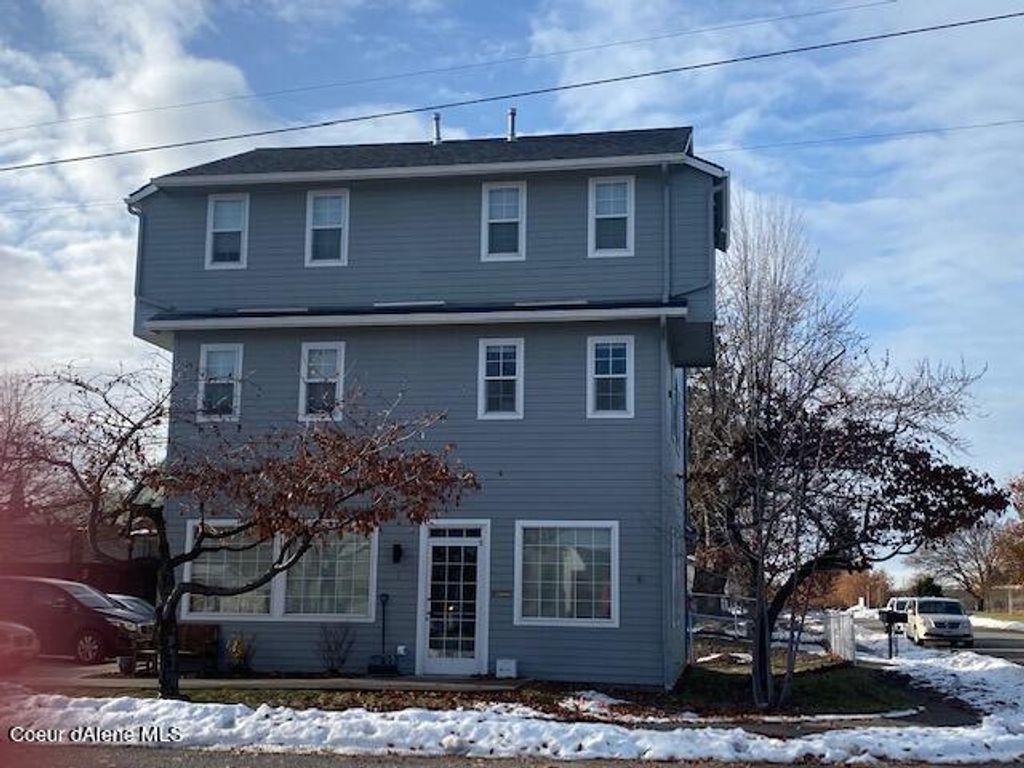 Photo of 417 N Henry St, Post Falls, ID 83854 (MLS # 23-753)