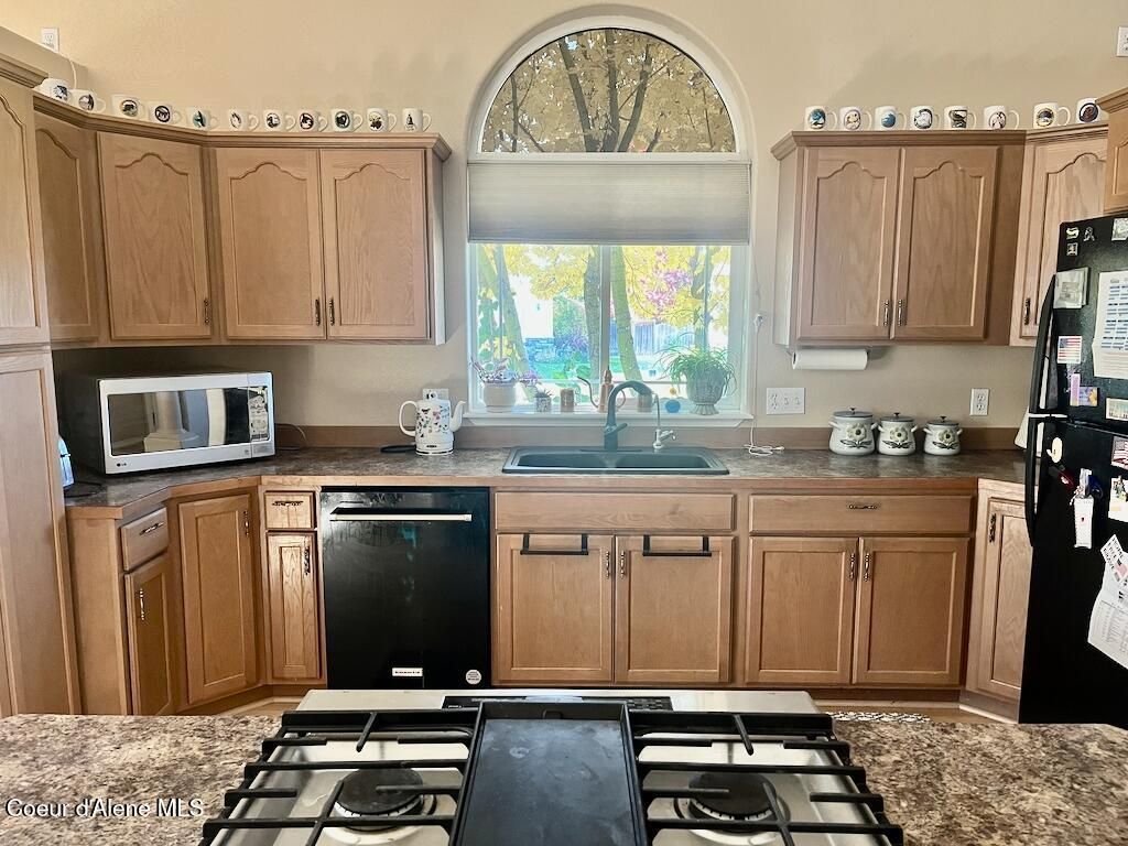 Photo of 3034 ASHLAND Ln, Hayden, ID 83835 (MLS # 25-10509)