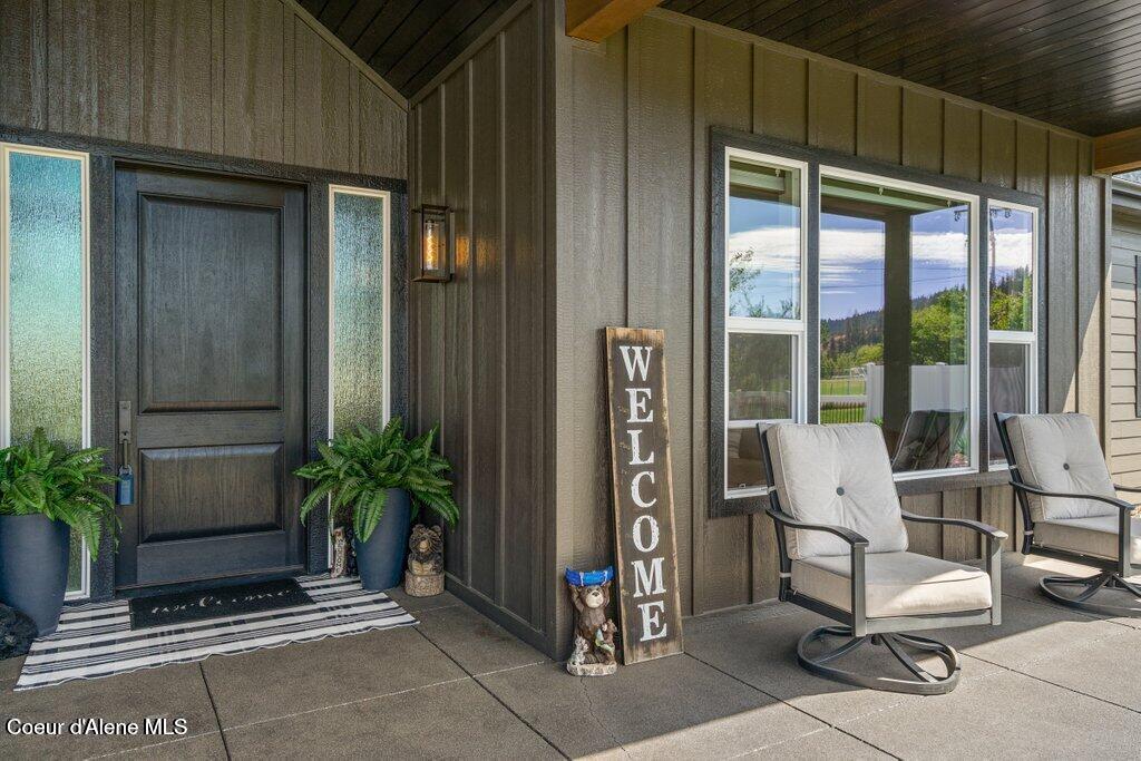 Photo of 1831 DALTON AVE, Dalton Gardens, ID 83815 (MLS # 26-8344)