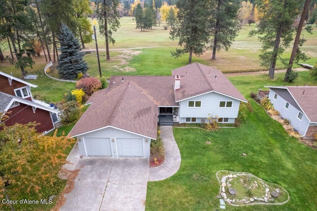 Photo of 301 Woodland Dr, Pinehurst, ID 83850 (MLS # 26-210)