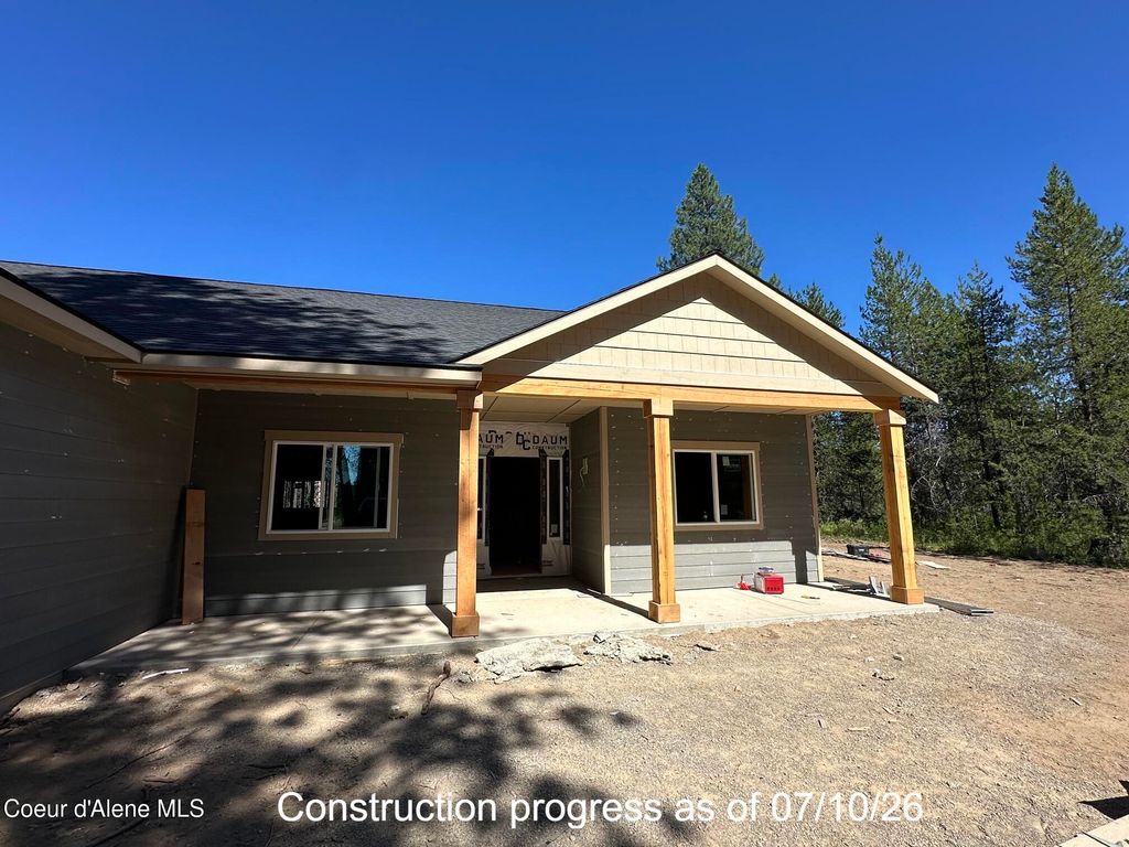 Photo of 95 Wyatt Ln, Spirit Lake, ID 83869 (MLS # 26-7216)