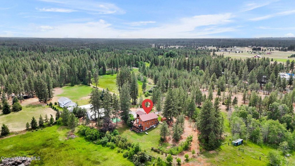 Photo of 13625 Sherman Rd, Spokane, WA 99204 (MLS # 25-10295)