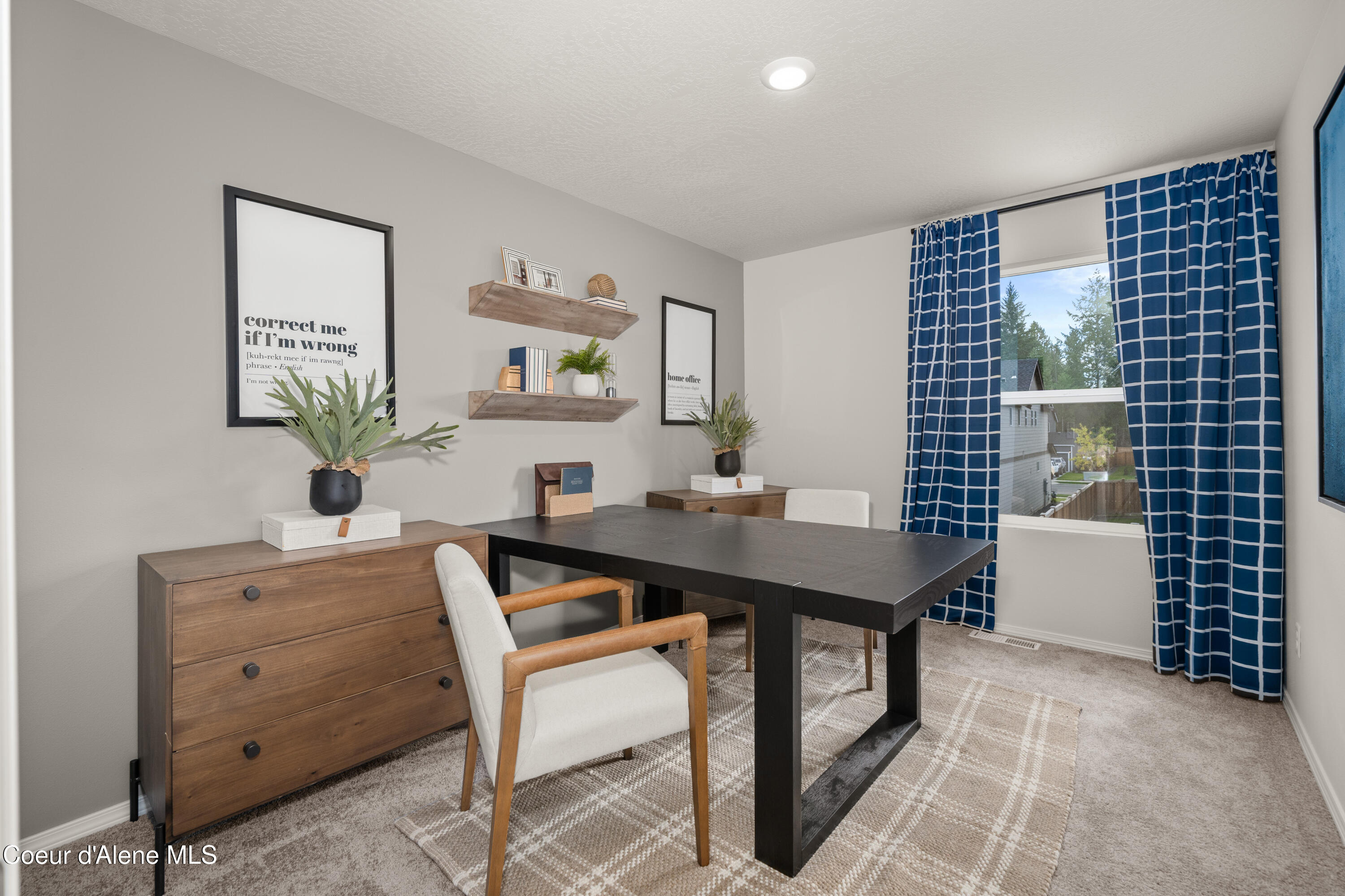 Hayden, Idaho 83835, United States, 3 Bedrooms Bedrooms, ,2 BathroomsBathrooms,Residential,Active,78002