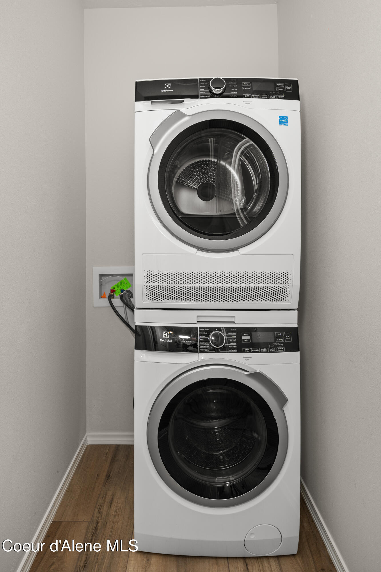 Hayden, Idaho 83835, United States, 3 Bedrooms Bedrooms, ,2 BathroomsBathrooms,Residential,Active,78002