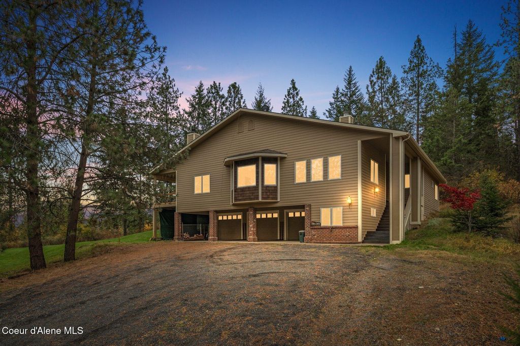 Photo of 7611 Clemetson Rd, Coeur dAlene, ID 83814 (MLS # 25-6541)