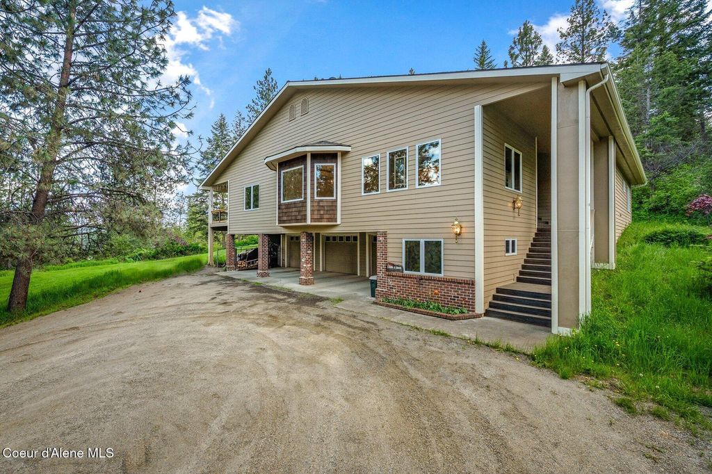 Photo of 7611 Clemetson Rd, Coeur dAlene, ID 83814 (MLS # 25-6541)