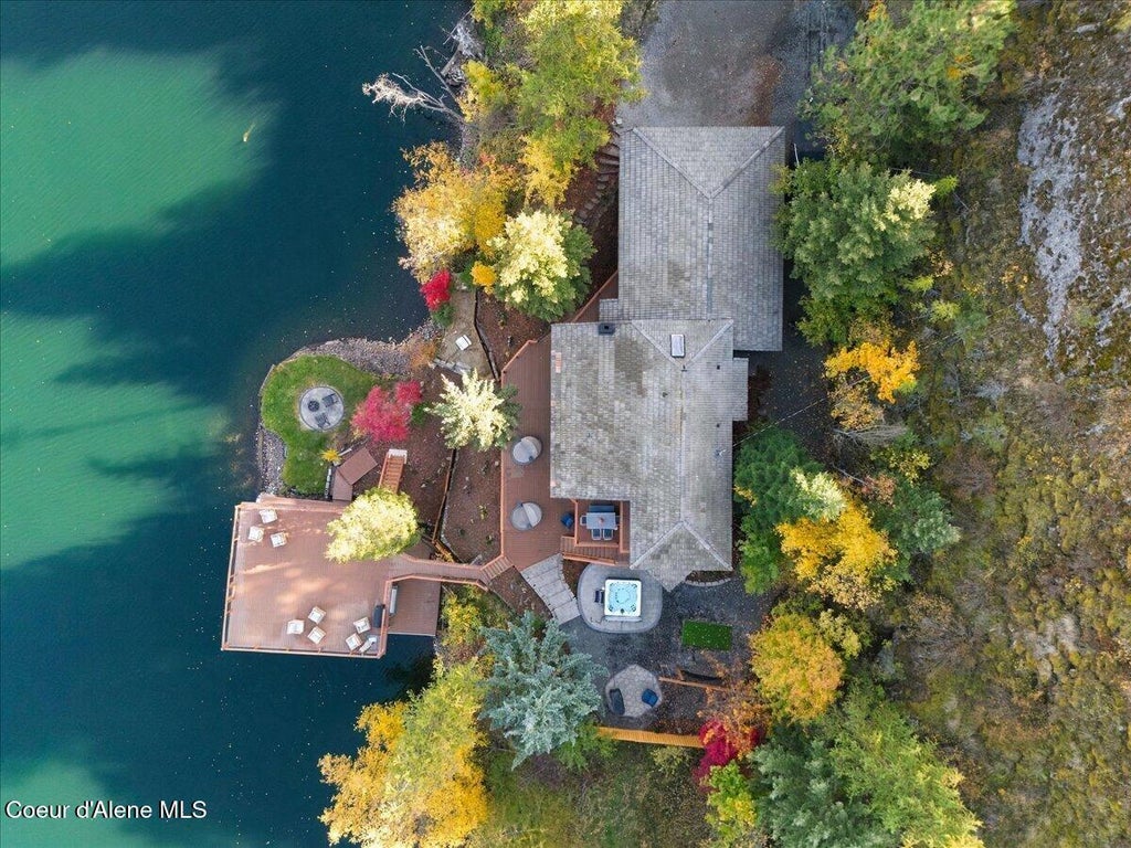 Photo of 400 Ohana Beach Beach, Coeur dAlene, ID 83814 (MLS # 26-10493)