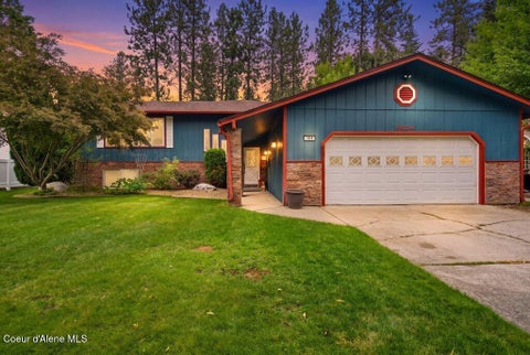 Photo of 3804 Fairway DR, Coeur dAlene, ID 83814 (MLS # 26-9269)