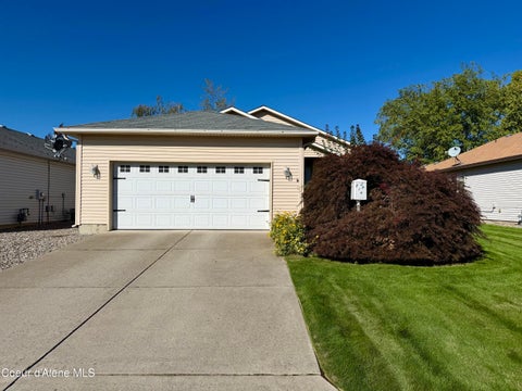 Photo of 816 Woodlawn DR, Hayden, ID 83835 (MLS # 26-9437)