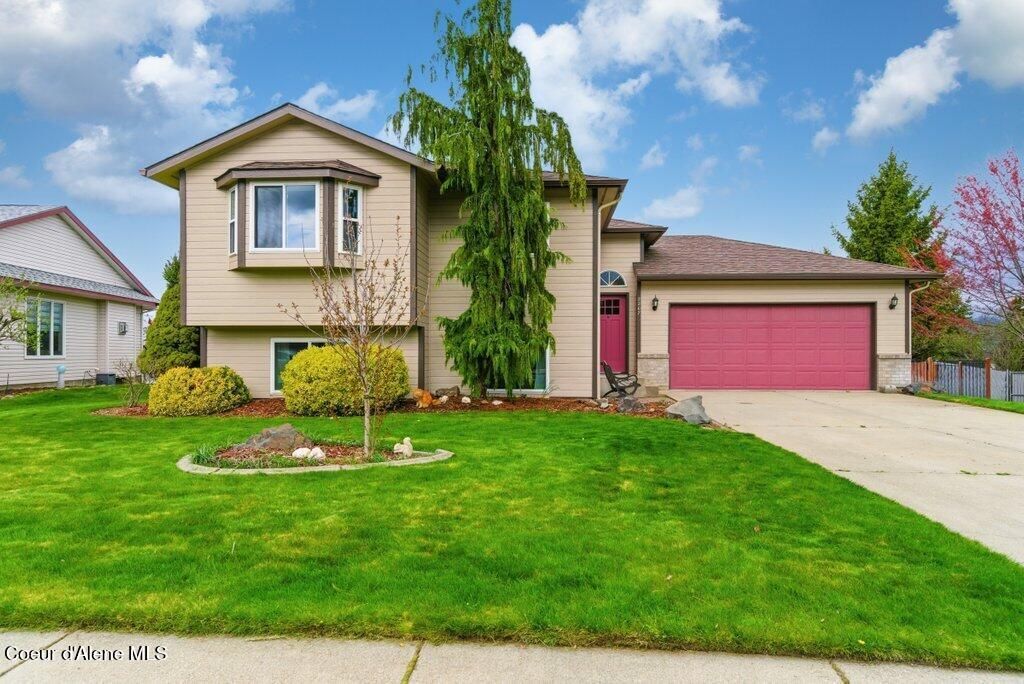 Photo of 2207 Stagecoach Dr, Post Falls, ID 83854 (MLS # 26-4016)